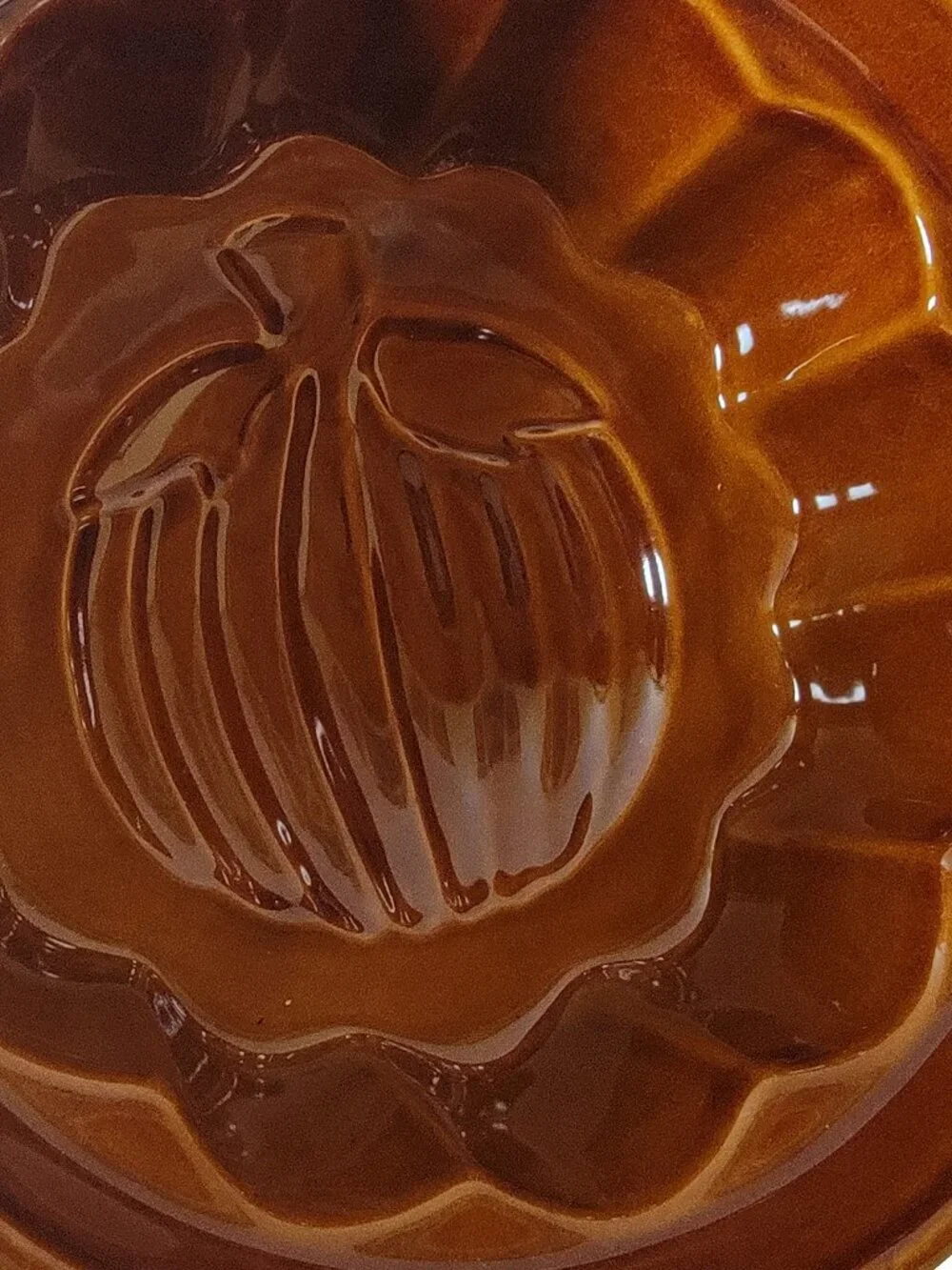 Crate & Barrel Pumpkin Ceramic Stoneware, Cake, Bread, Jello Mold, Fall Bakeware